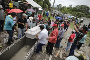 autopsia funeral velorio entierro donde enterraron a wilson perez Incertidumbre en la muerte de Wilson Pérez pone en jaque la promesa de una nueva Policía Nacional 2022 barra del real españa noticias hoy deportes sucesos honduras funeral de